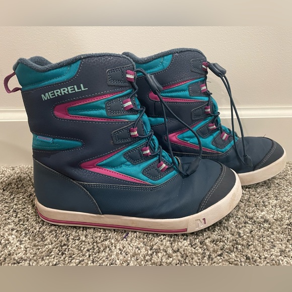 Merrell big kids snow boots, size 5 - Picture 2 of 11
